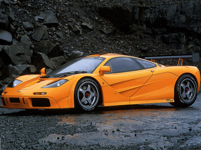 ...1994 по 2005 года считался самым быстрым в мире автомобилем для дорог.