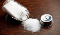 Чем полезна и вредна соль для человека?