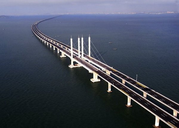 Самый длинный автомобильный мост